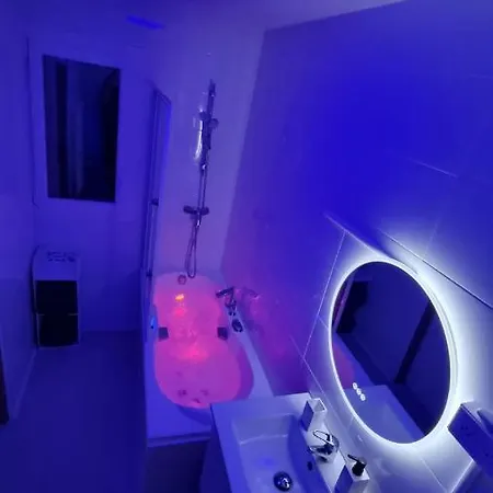 Lumineux Avec Vue Sur Appartement