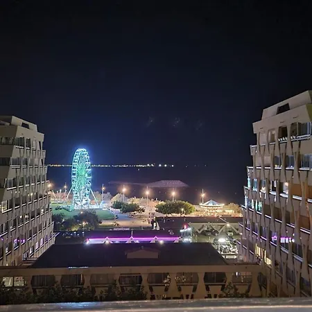 Lumineux Avec Vue Sur A 50 M De La Et Du Centre Apartamento La Grande-Motte